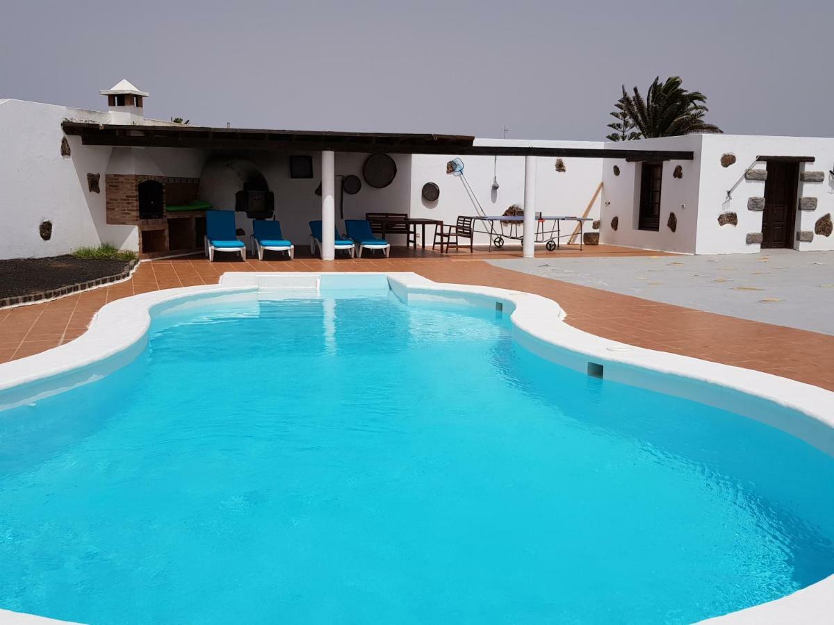 Villa Eva Tinajo Bagian luar foto
