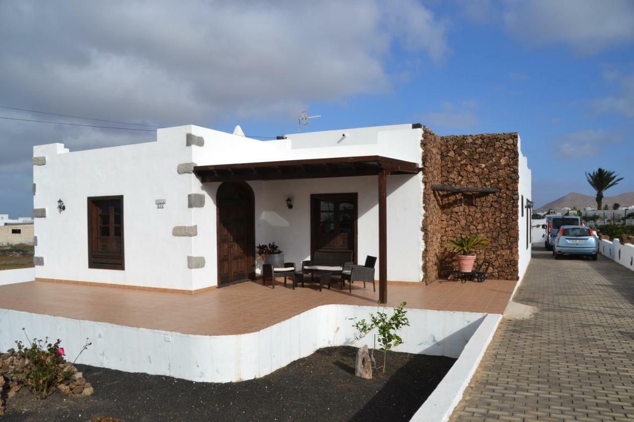 Villa Eva Tinajo Bagian luar foto